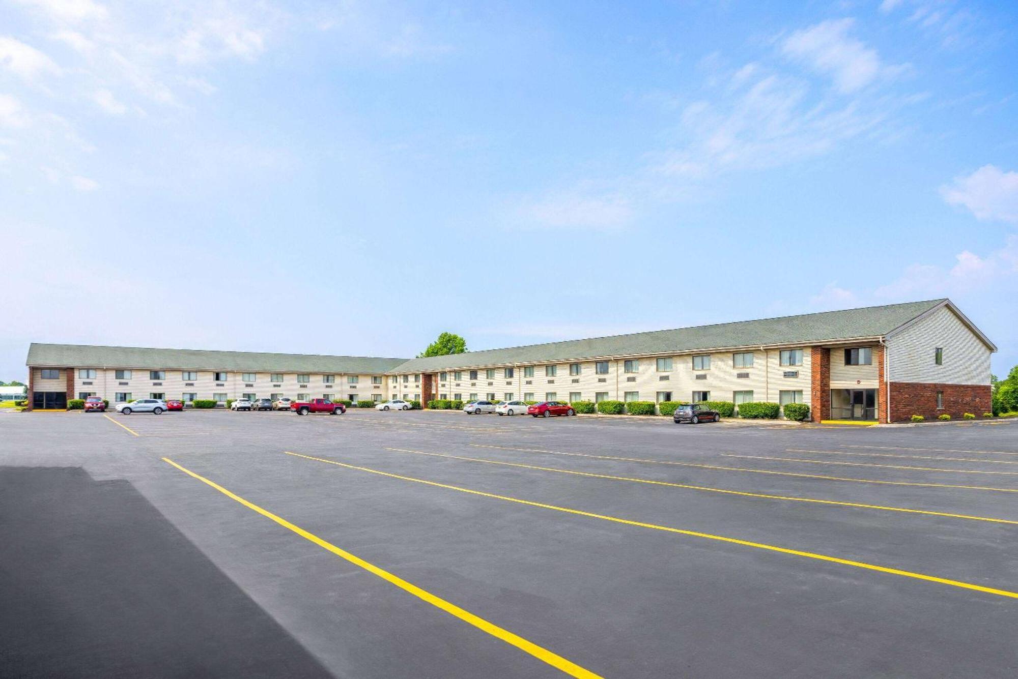 Super 8 By Wyndham Henrietta/Rochester Area מראה חיצוני תמונה